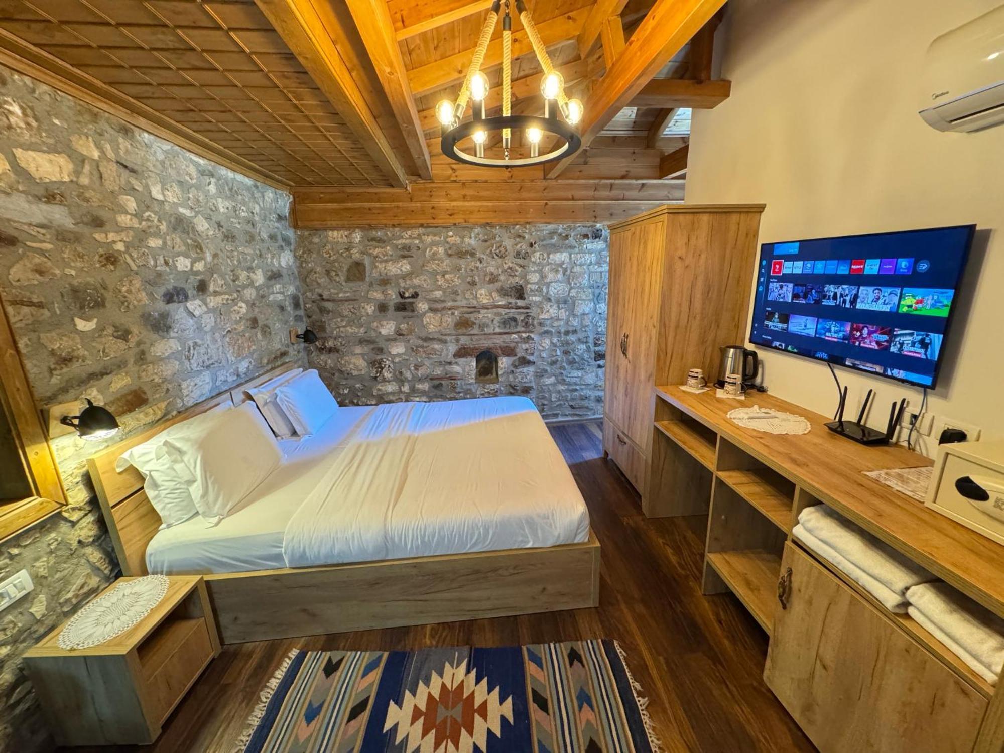 Hotel Ansel Berat Extérieur photo