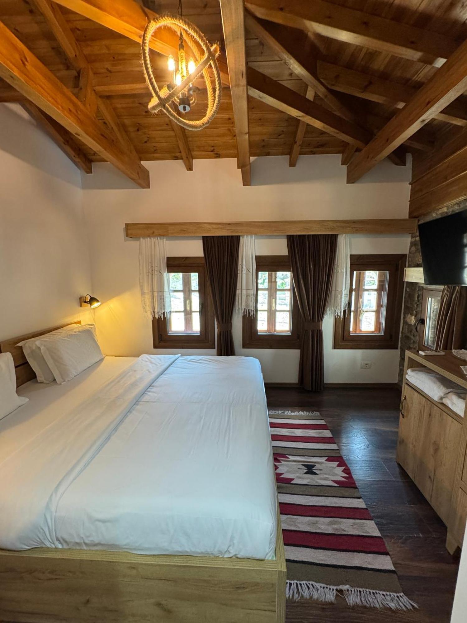 Hotel Ansel Berat Extérieur photo