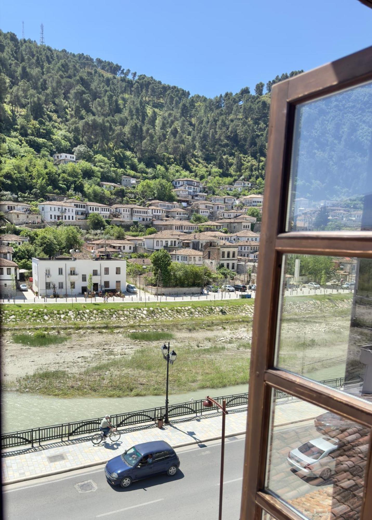 Hotel Ansel Berat Extérieur photo